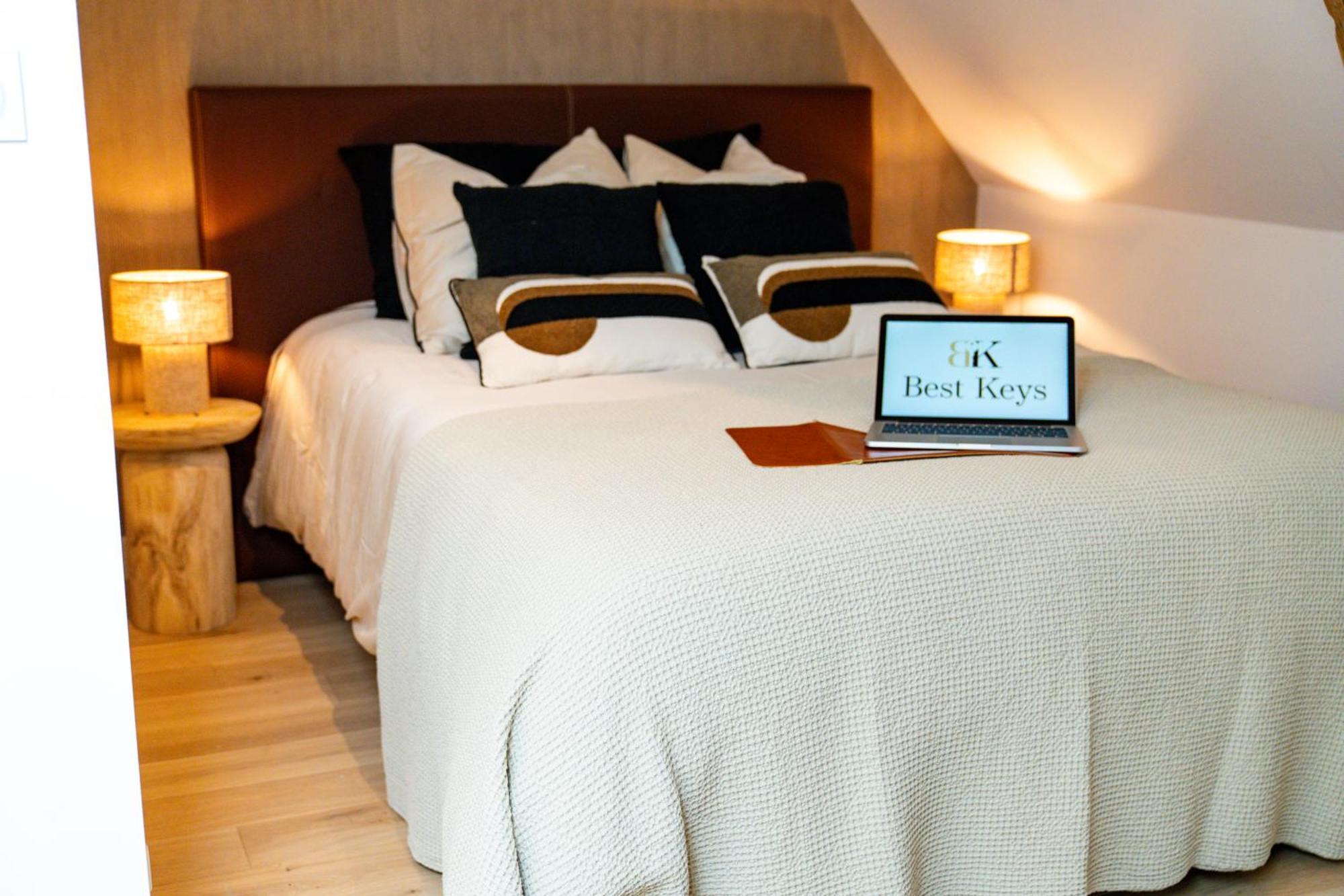 Velvet - Best Keys - Maison Duplex Elegante - Plein Centre Ville - Deco Minimaliste & Cosy - Literie Haut De Gamme - 2 Chambres Separees - Lit Queen Size & 1 Canape Convertible - Smart Tv - Wifi Fibre - Check-In Autonome Санс Экстерьер фото
